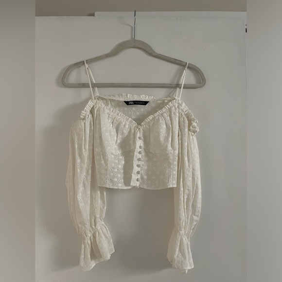 Zara Embroidered Eyelet Top - Picture 2 of 3